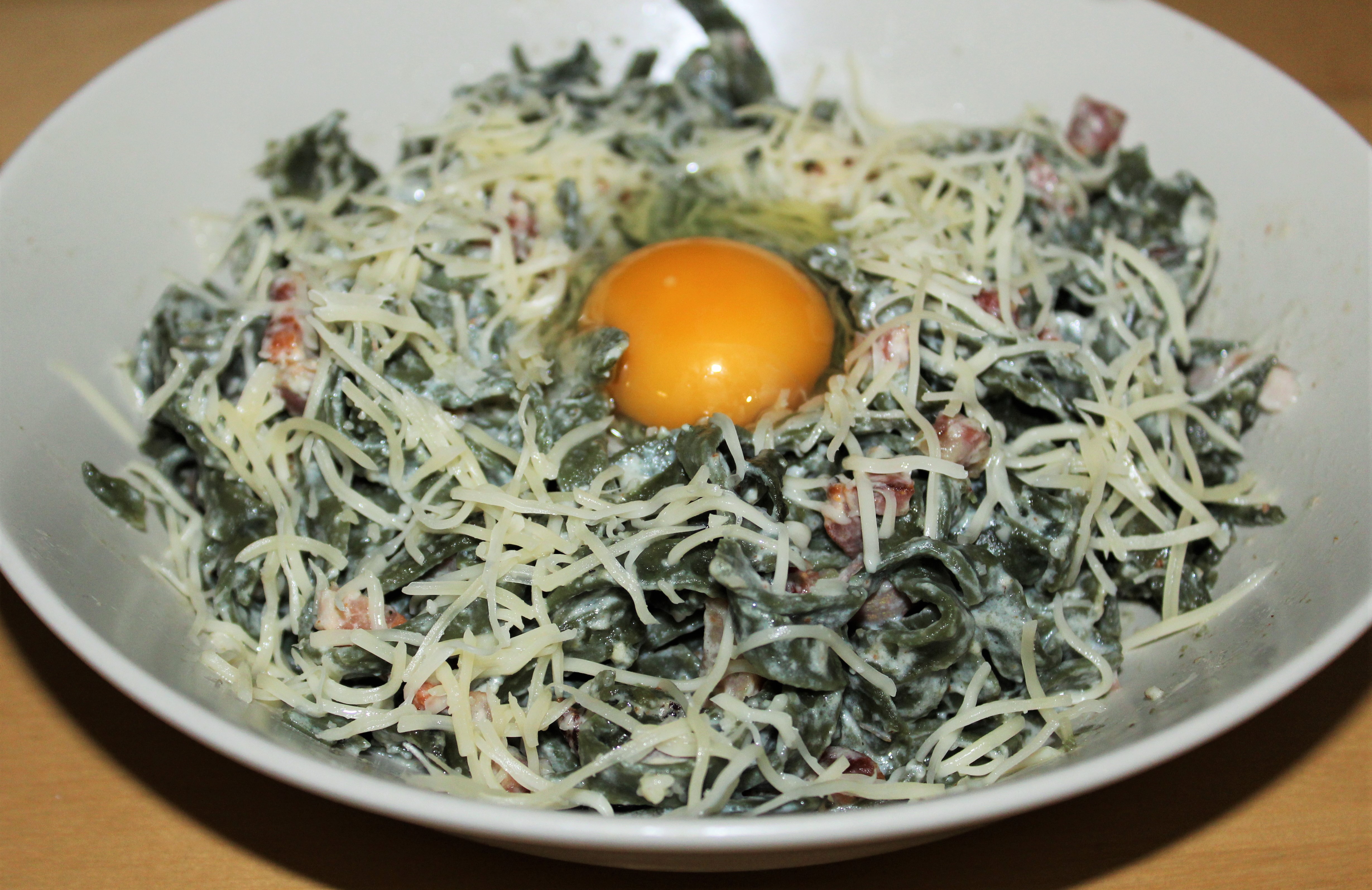 Pâtes Tagliatelles à la Spiruline façon Carbonara