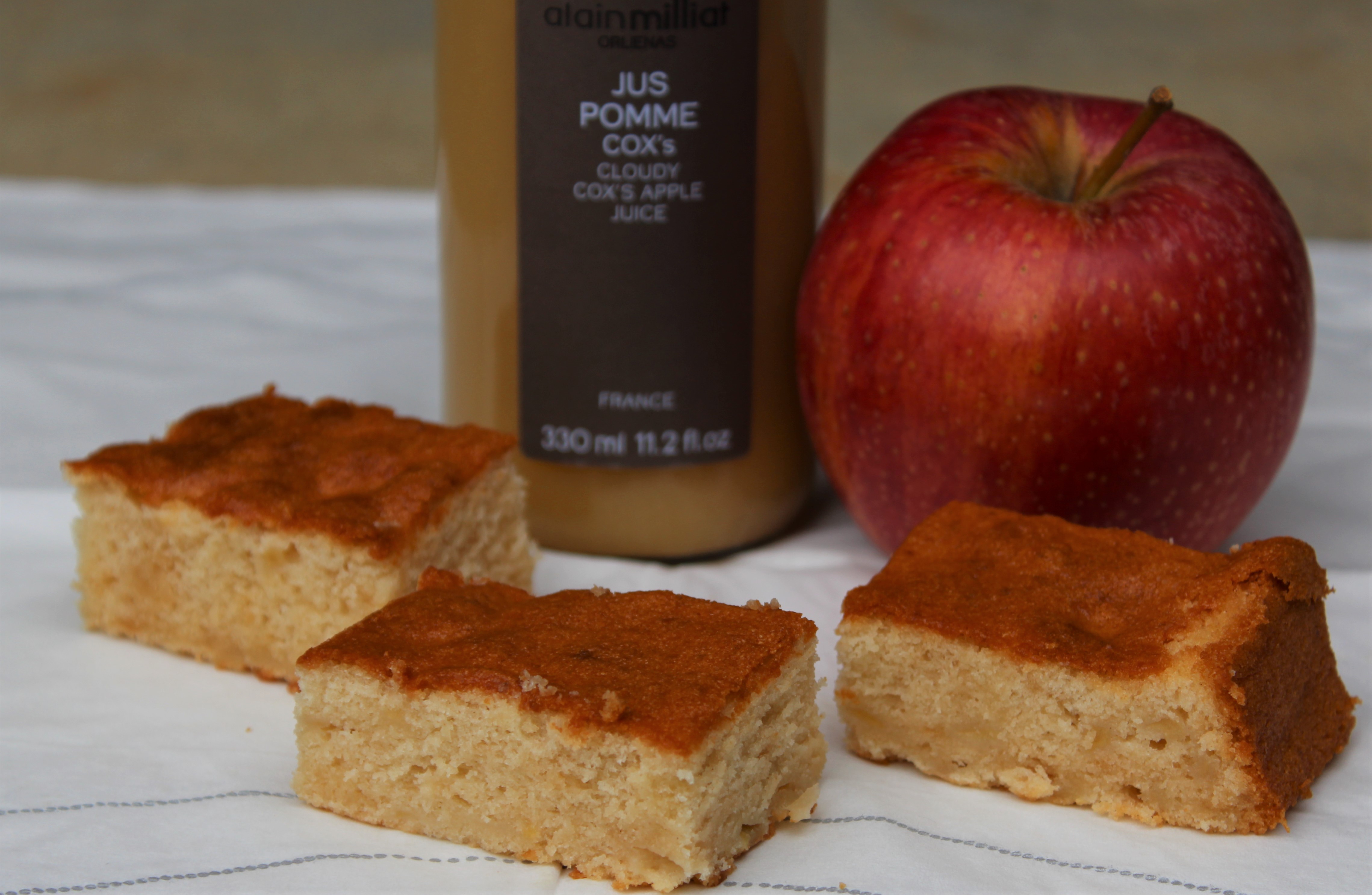 Gâteau Léger et Moelleux au Jus de Pomme