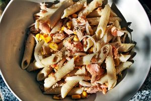 Délicimô ! - Recette Salade de Pâtes Penne à la Truite des Pyrénées - www.delicimo.fr