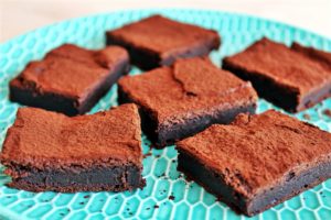 Délicimô ! - Recette Gâteau Brownie au Chocolat et à l'Avocat - www.delicimo.fr