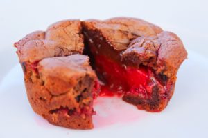 Délicimô ! - Recette du Mi-Cuit au Chocolat Noir et son Coeur Fondant aux Framboises - www.delicimo.fr