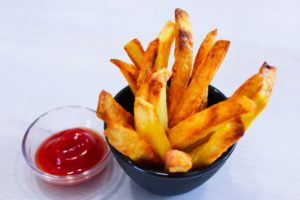 Délicimô ! - Recette de l'Authentique et Traditionnel Frites Légères Light Sans Huile et au Four - Fait Maison - Pas à pas - Etape par étape - Yannick Rolland - www.delicimo.fr