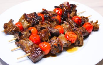 Délicimô ! - Recette des Authentiques et Traditionnelles Brochettes de Bœuf Marinées au Barbecue ou Plancha – Fait Maison - Pas à pas - Etape par étape - Yannick Rolland - www.delicimo.fr