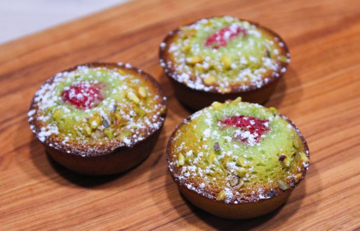 Délicimô ! - Recette de l'Authentique et Traditionnel Financier Framboise Pistache - Fait Maison – Pas à pas - Etape par étape - Yannick Rolland - www.delicimo.fr