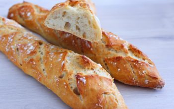 Délicimô ! - Recette de la Véritable Baguette Tradition Maison Facile et Rapide Sans Pétrissage : Pas à Pas - www.delicimo.fr